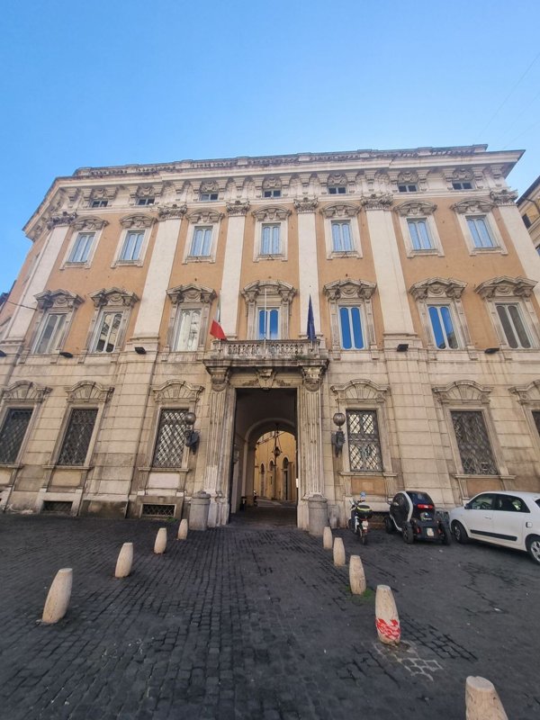 ufficio in affitto a Roma in zona Parione/Sant'Eustachio