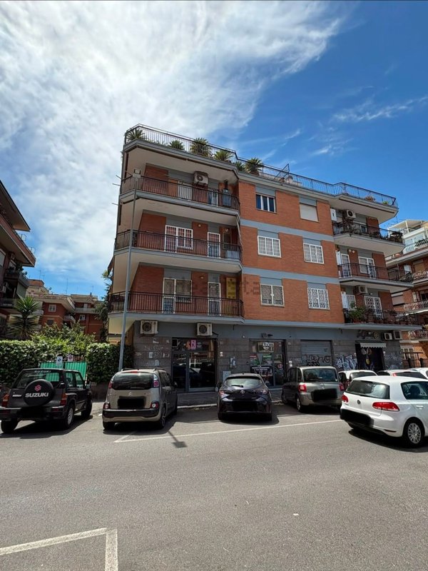 appartamento in affitto a Roma in zona Appio Claudio
