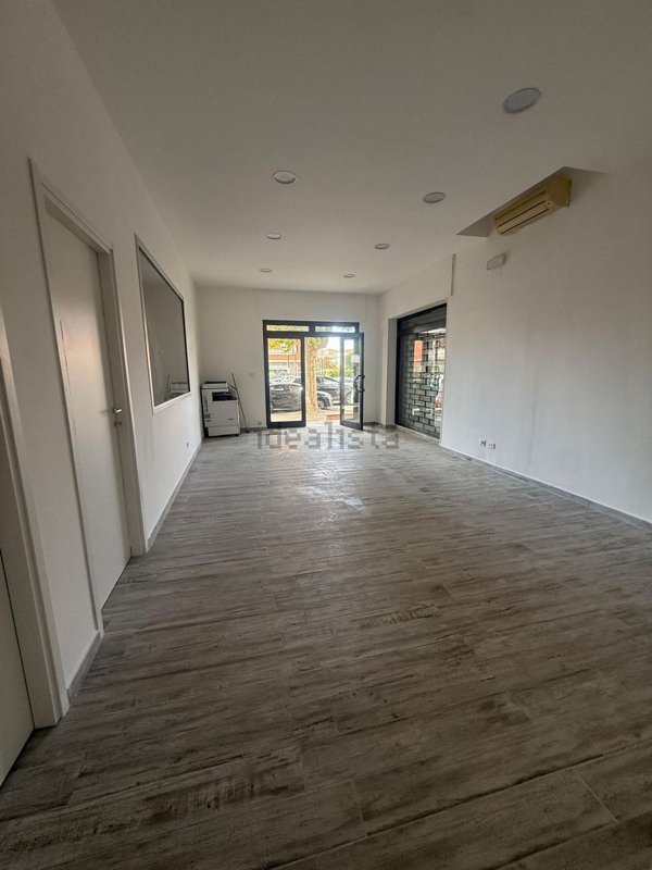 ufficio in affitto a Roma in zona Acilia