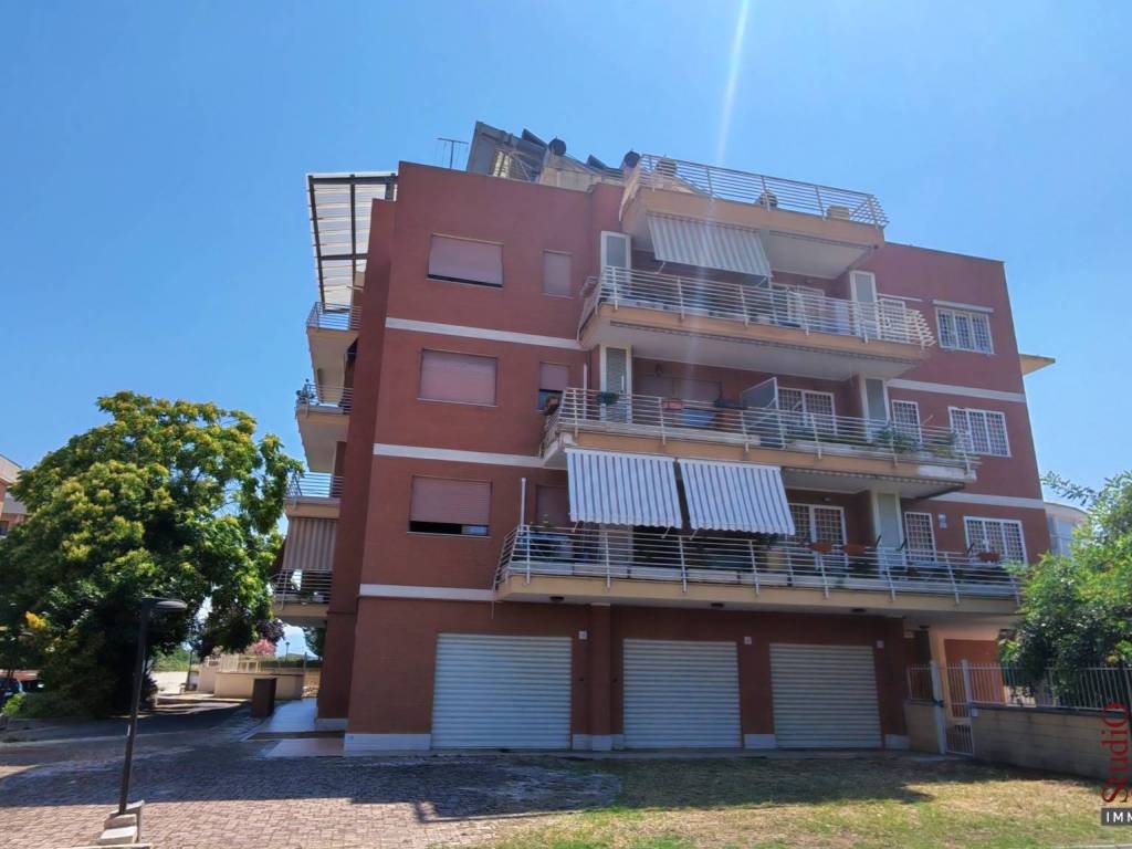 appartamento in affitto a Roma in zona Romanina