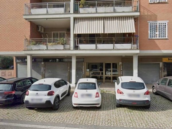negozio in affitto a Roma in zona Spinaceto