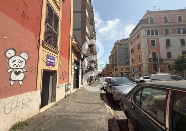 ufficio in affitto a Roma in zona Tuscolano