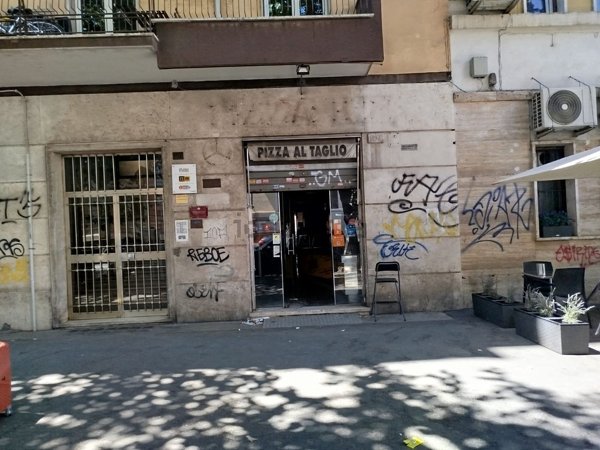 locale commerciale in affitto a Roma in zona Esquilino