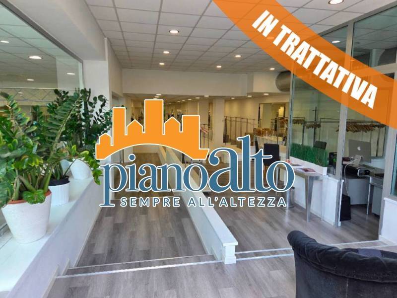 locale commerciale in affitto a Roma in zona Tomba di Nerone