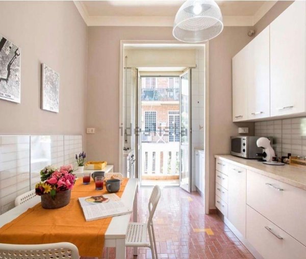 casa indipendente in affitto a Roma in zona Tuscolano