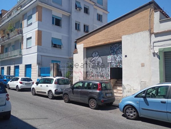 locale commerciale in affitto a Roma in zona Prenestino-Labicano