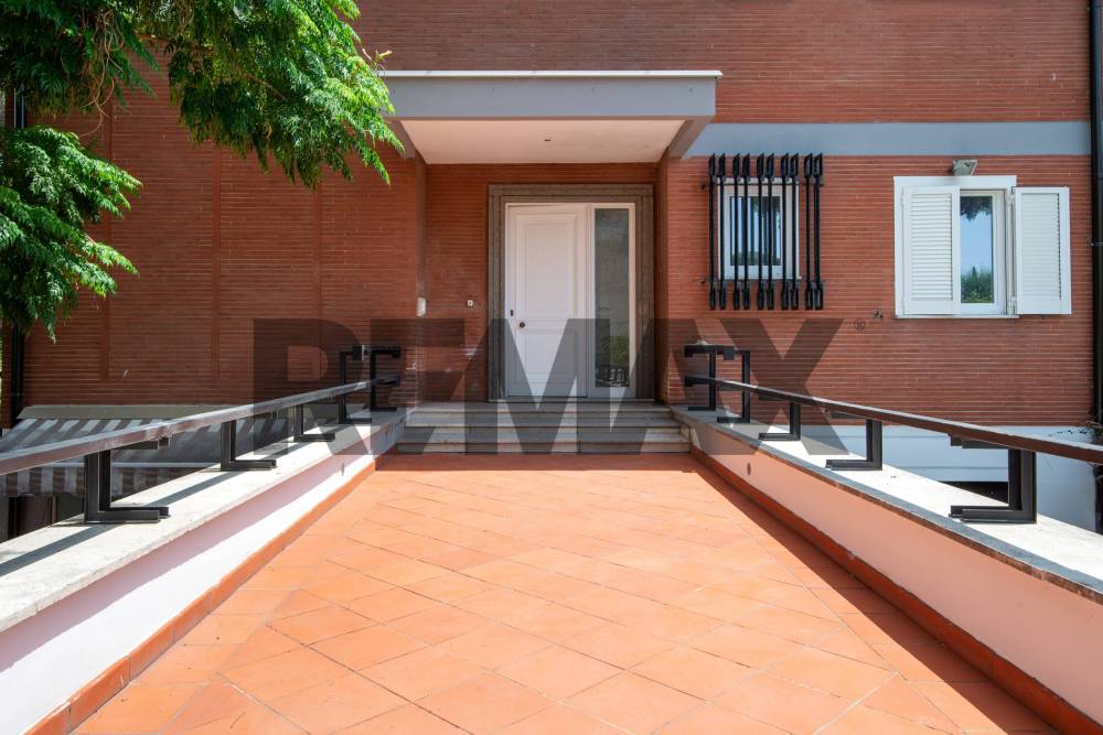 casa indipendente in affitto a Roma in zona Casal Palocco