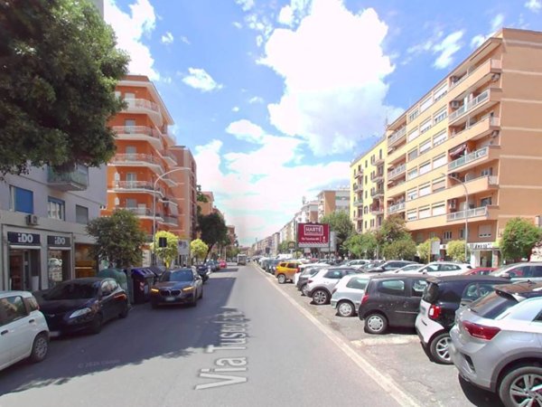 negozio in affitto a Roma