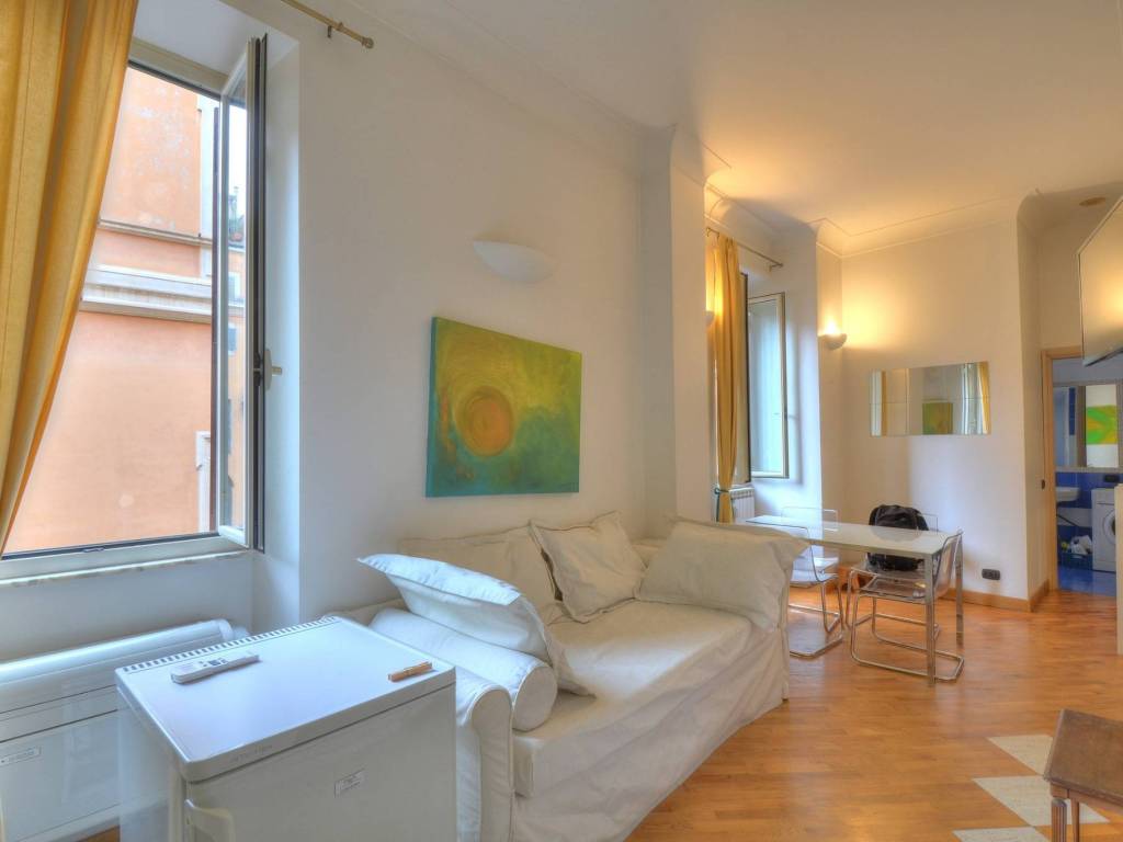 appartamento in affitto a Roma in zona Pigna - Sant'Angelo