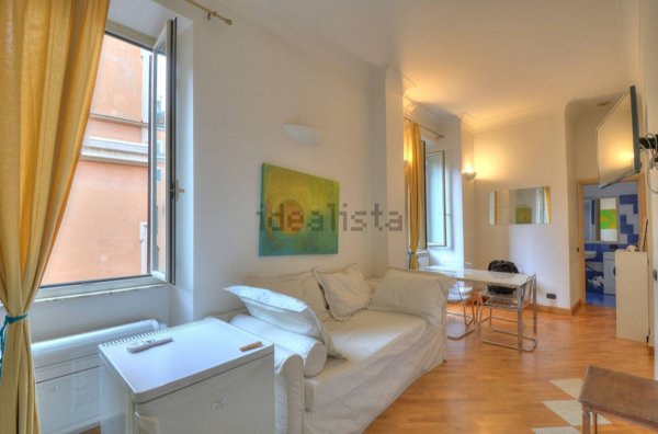 appartamento in affitto a Roma in zona Pigna - Sant'Angelo