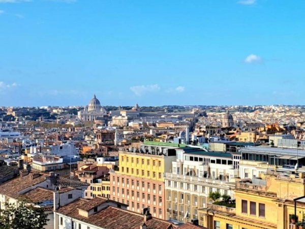 appartamento in affitto a Roma in zona Trevi-Colonna