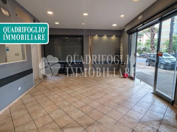 negozio in affitto a Roma in zona Ostia
