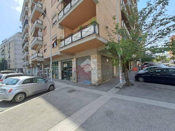negozio in affitto a Roma in zona Prenestino-Centocelle