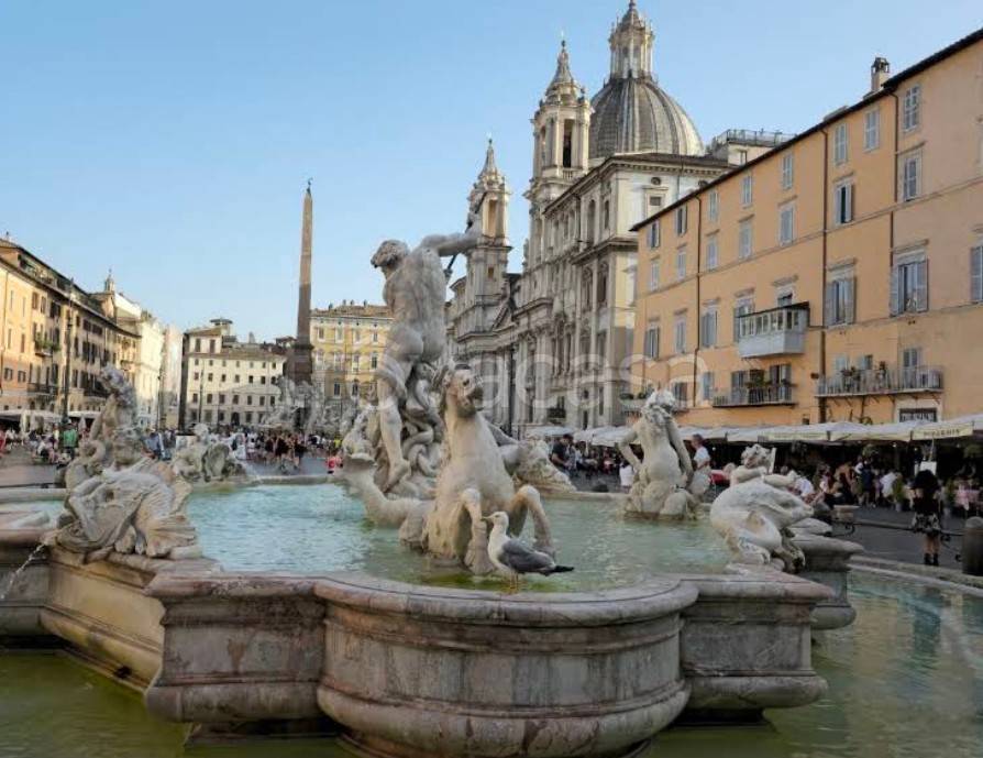 negozio in affitto a Roma in zona Parione/Sant'Eustachio