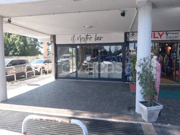 negozio in affitto a Roma in zona Tor di Quinto