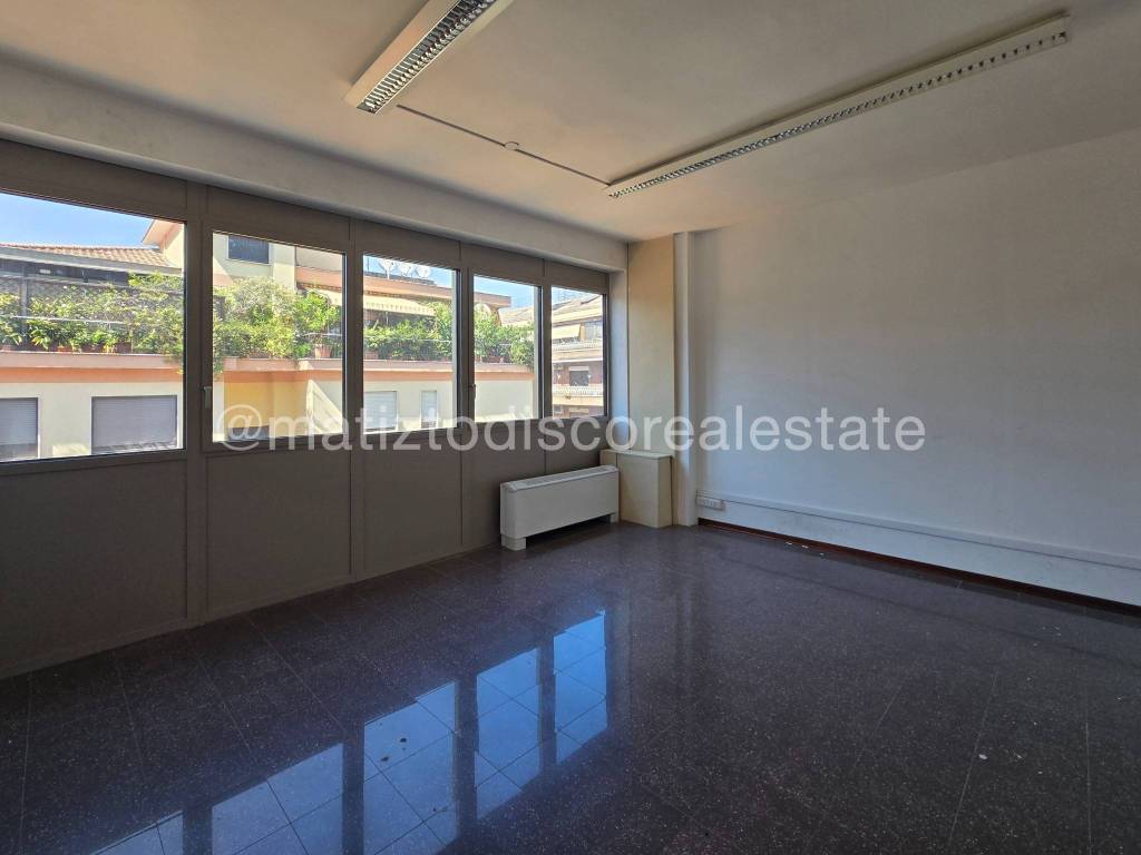 ufficio in affitto a Roma in zona Ostiense