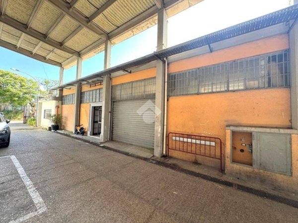 negozio in affitto a Roma