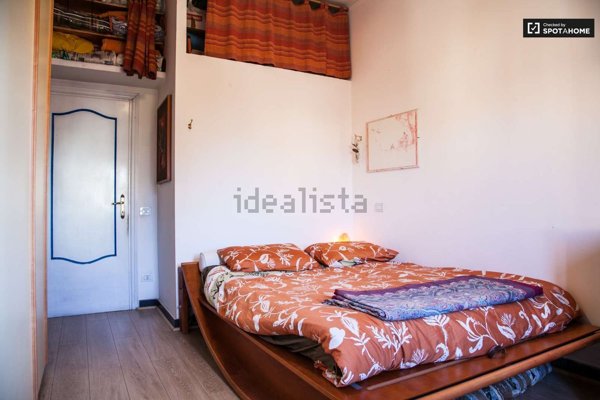 casa indipendente in affitto a Roma in zona Tuscolano