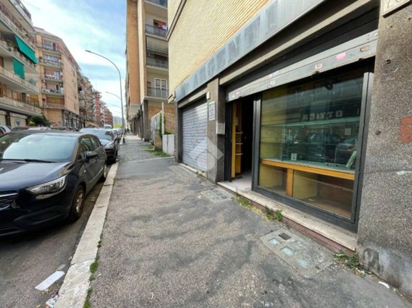 negozio in affitto a Roma in zona Collatino