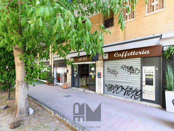negozio in affitto a Roma in zona Portuense