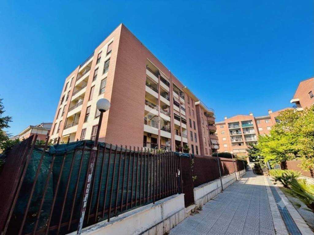 appartamento in affitto a Roma in zona Fonte Laurentina