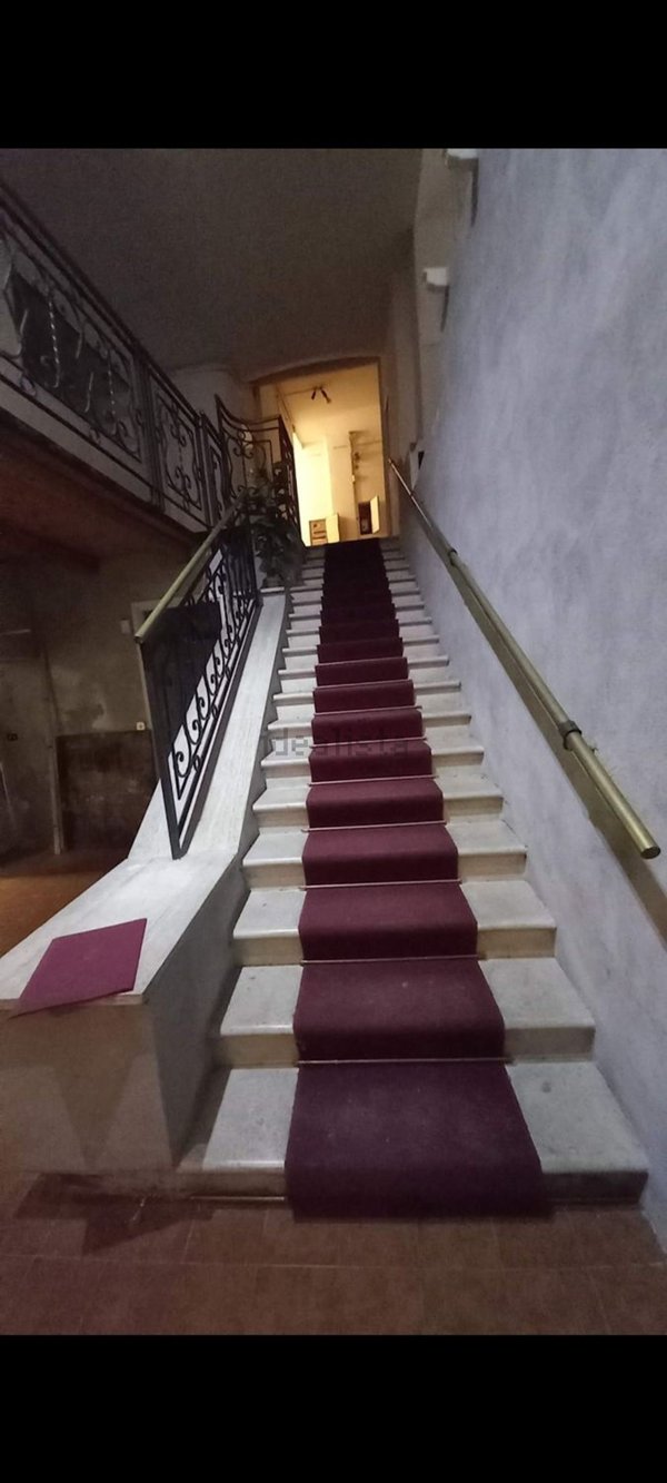 locale di sgombero in affitto a Roma in zona Parione/Sant'Eustachio