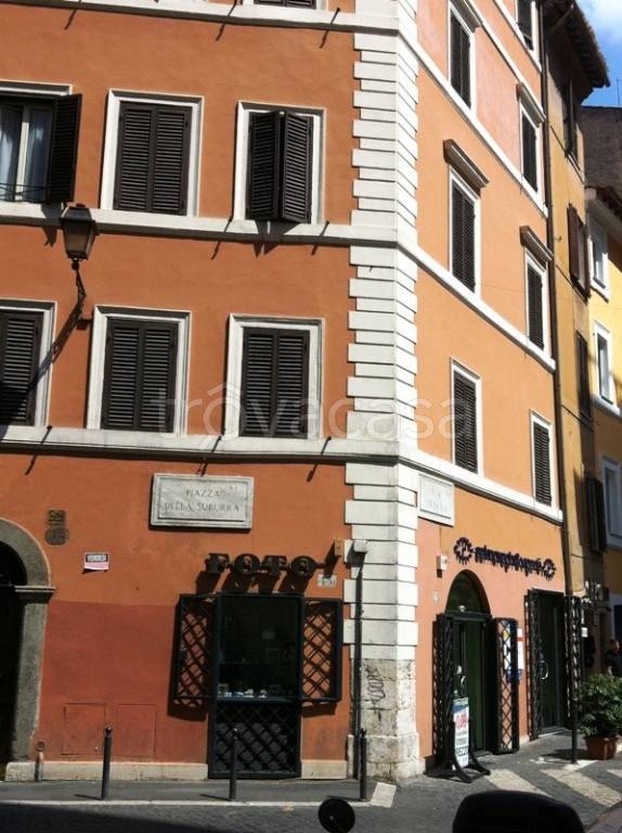 appartamento in affitto a Roma in zona Rione Monti/Campitelli