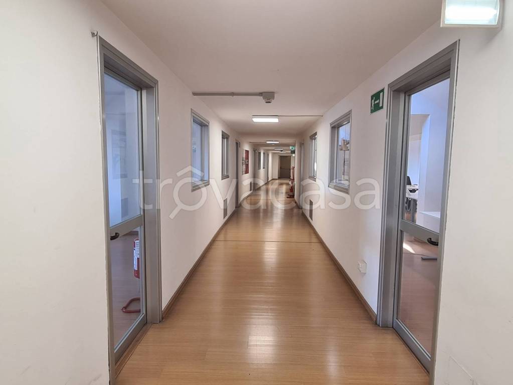 ufficio in affitto a Roma in zona Fidene