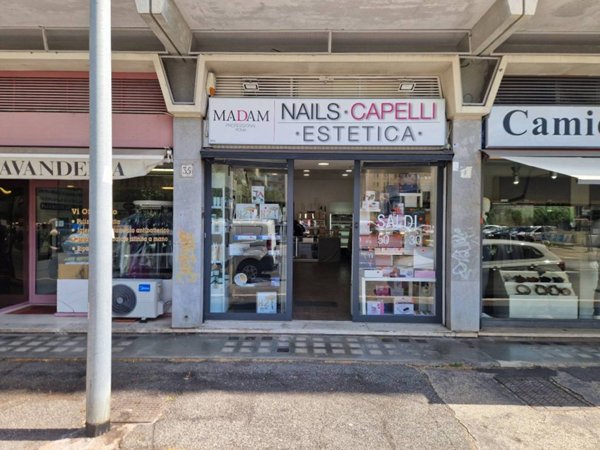 negozio in affitto a Roma in zona Ardeatino