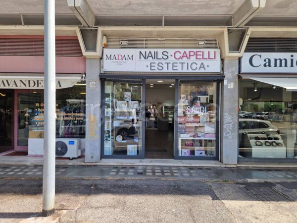 negozio in affitto a Roma in zona Ardeatino