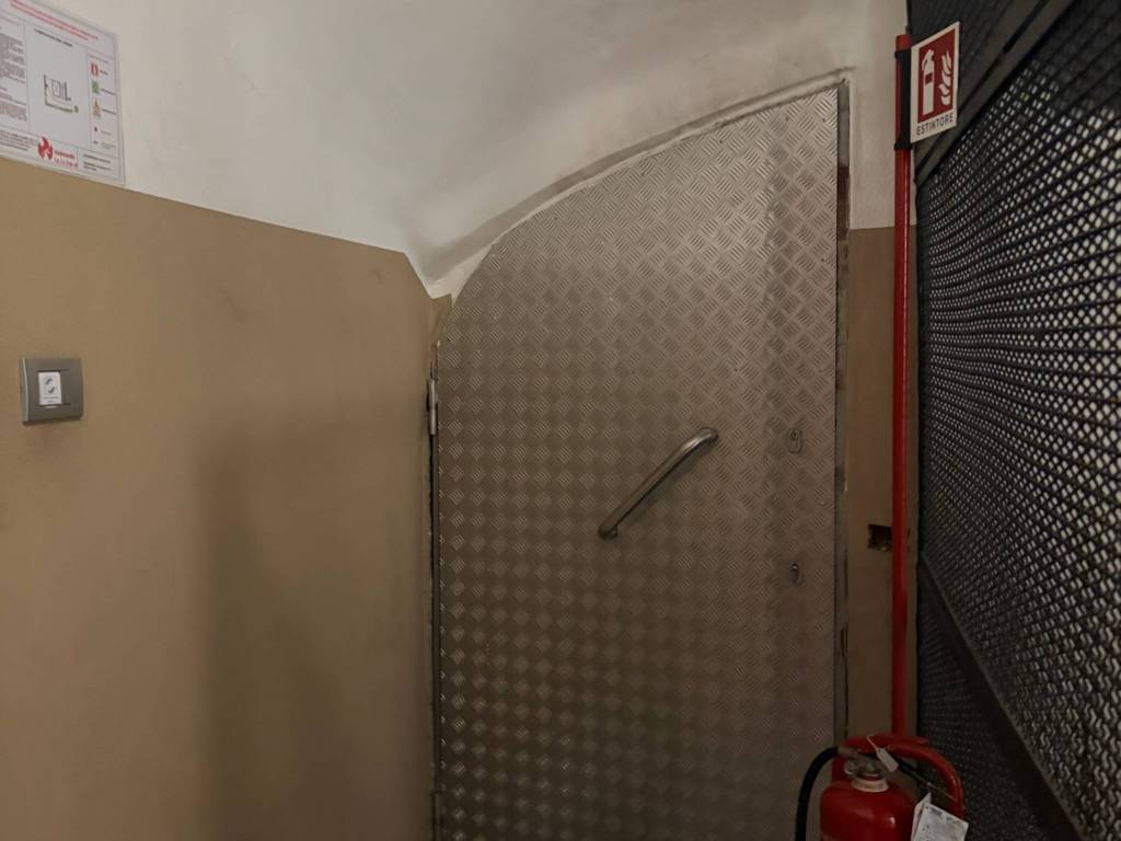 negozio in affitto a Roma in zona Rione Prati
