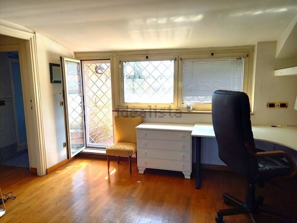 casa indipendente in affitto a Roma in zona EUR