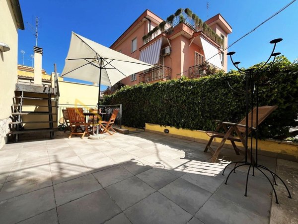 appartamento in affitto a Roma in zona Tomba di Nerone