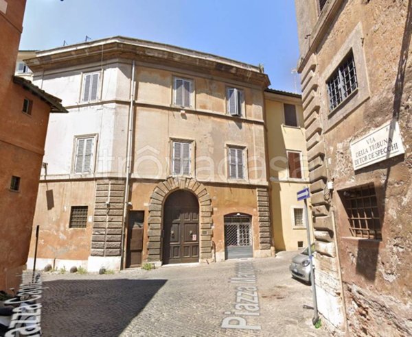 appartamento in affitto a Roma in zona Pigna - Sant'Angelo