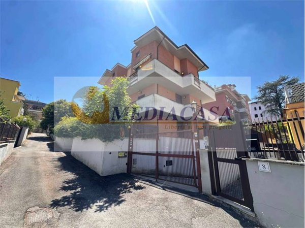 appartamento in affitto a Roma in zona Tomba di Nerone