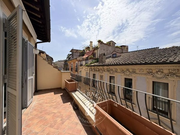 appartamento in affitto a Roma in zona Parione/Sant'Eustachio
