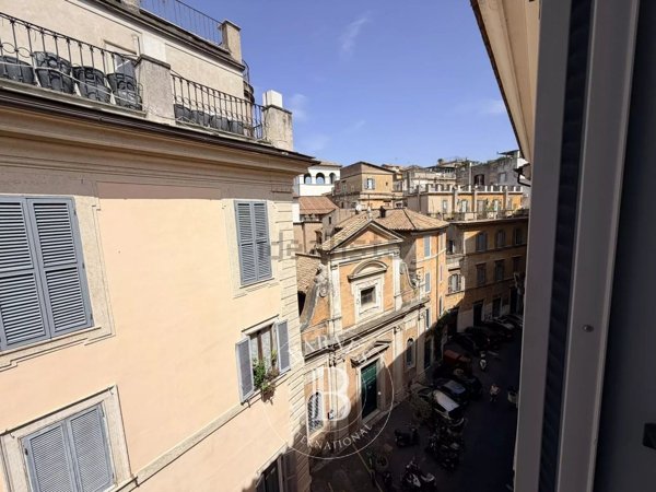 appartamento in affitto a Roma in zona Parione/Sant'Eustachio