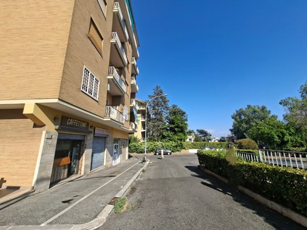 locale commerciale in affitto a Roma in zona Gianicolense