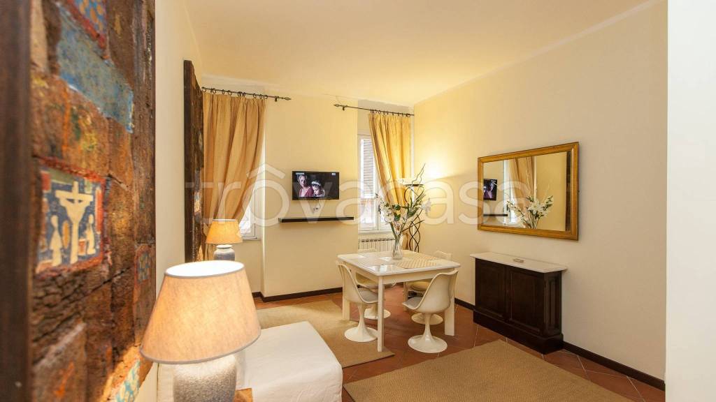 appartamento in affitto a Roma in zona Parione/Sant'Eustachio