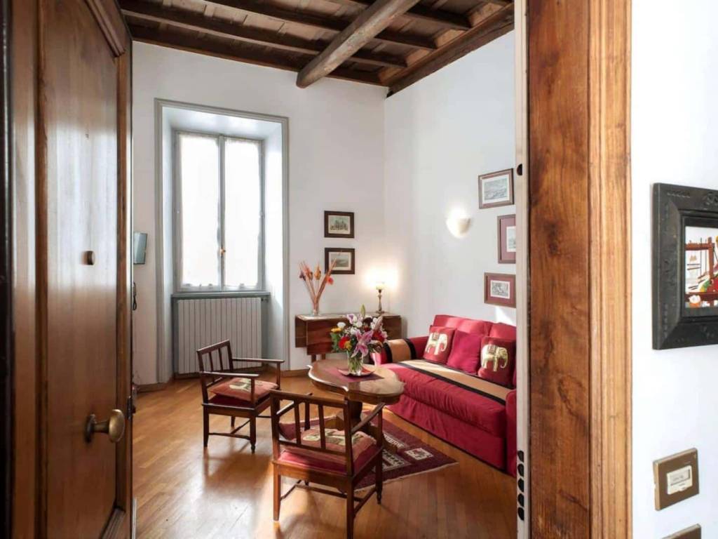 appartamento in affitto a Roma in zona Pigna - Sant'Angelo