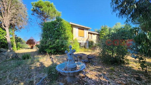 casa indipendente in affitto a Roma in zona Cesano