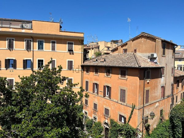 appartamento in affitto a Roma in zona Trastevere
