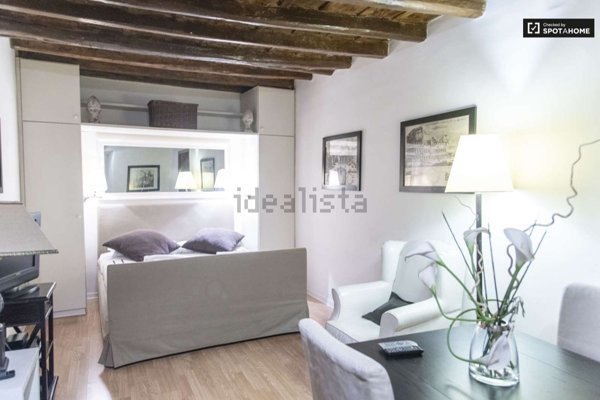 appartamento in affitto a Roma in zona Parione/Sant'Eustachio