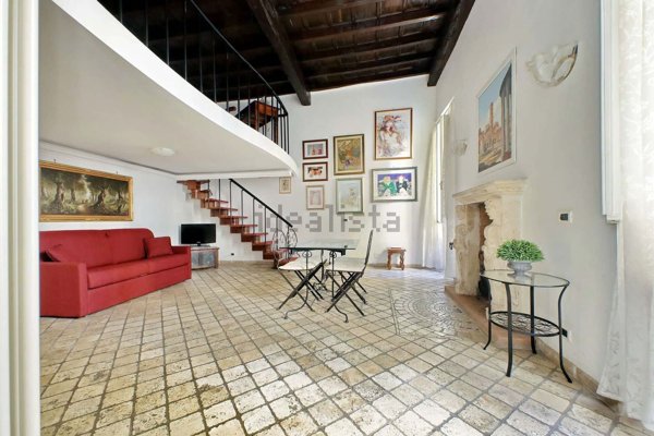 appartamento in affitto a Roma in zona Parione/Sant'Eustachio