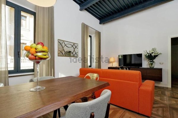 appartamento in affitto a Roma in zona Trevi-Colonna