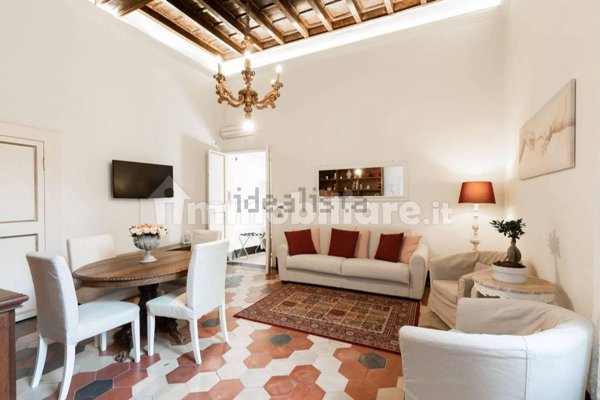appartamento in affitto a Roma in zona Pigna - Sant'Angelo