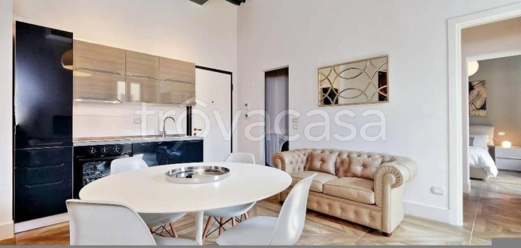 appartamento in affitto a Roma in zona Trevi-Colonna