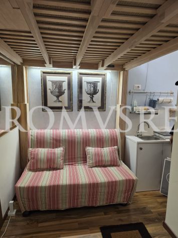 appartamento in affitto a Roma in zona Trevi-Colonna