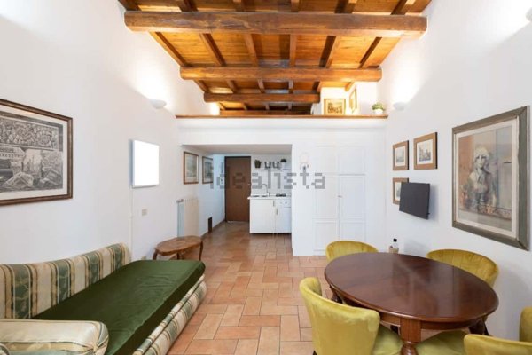 appartamento in affitto a Roma in zona Pigna - Sant'Angelo