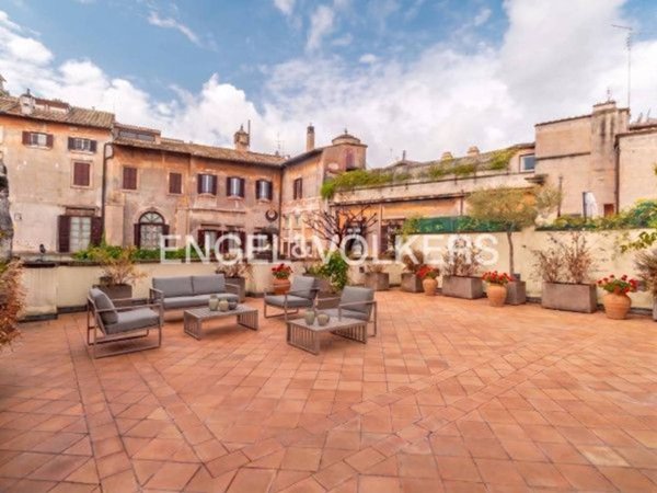appartamento in affitto a Roma in zona Parione/Sant'Eustachio
